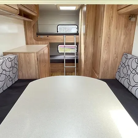 Przyczepy Polaris Polwysep Helski Campingplads *