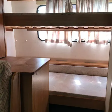 Przyczepy Polaris Polwysep Helski Campingplads *