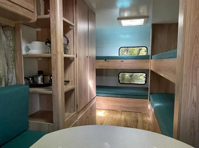 Parque de Campismo Przyczepy Polaris Półwysep Helski *