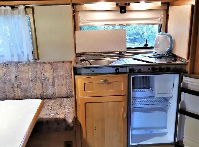 Kemp Przyczepy Polaris Polwysep Helski *