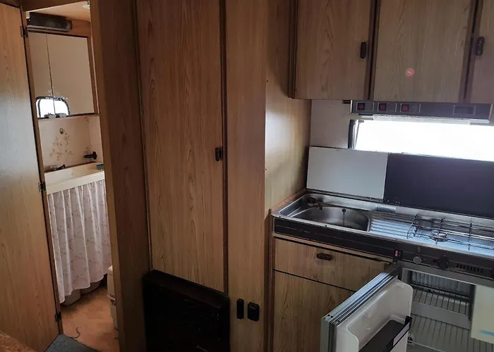 Kemping Przyczepy Polaris Polwysep Helski