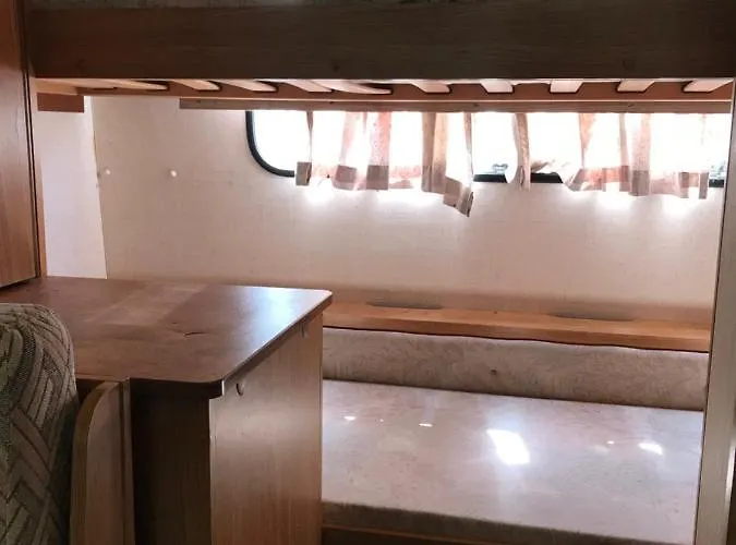 Przyczepy Polaris Półwysep Helski Parque de Campismo *